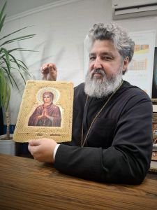 Чудо в малом: как пчёлы создали оклад для иконы.