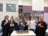 Мастерская «Дар Божий» побывала в гостях у учащихся МАОУ «Школа №60» Мастерская «Дар Божий» побывала в гостях у учащихся МАОУ «Школа №60»